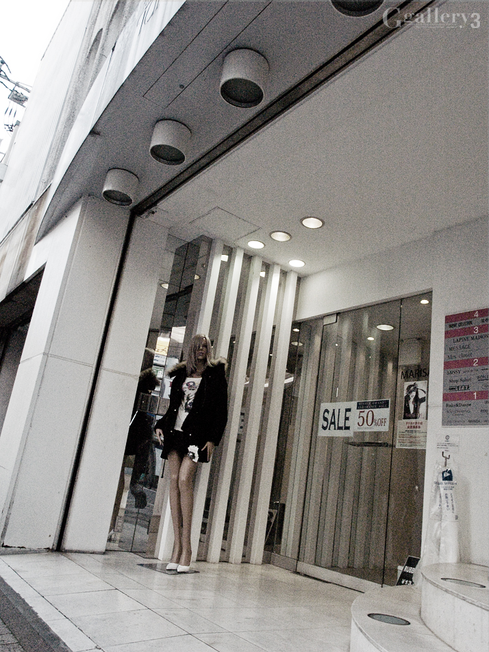 P2028660-306s.jpg