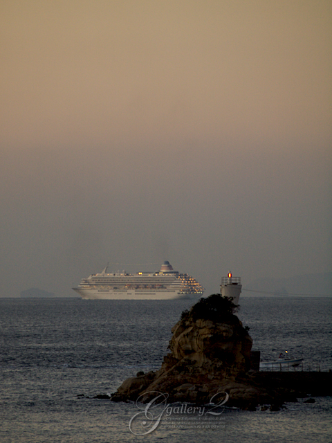 E3232852.jpg