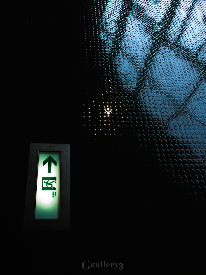 PB168055-11458.jpg
